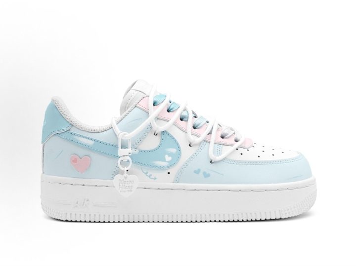 Nike Air Force 1 粉蓝配色定制球鞋 &middot; 3