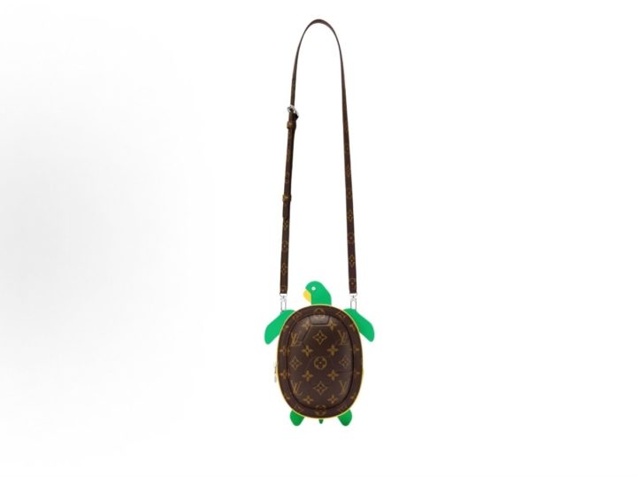 Louis Vuitton LV Turtle 绿色拼棕色乌龟造型斜挎包 &middot; 2