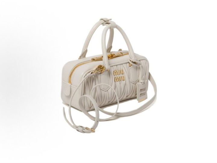 Miu Miu Arcadie 白色 Matelass&eacute; 纳帕皮手提包 &middot; 3