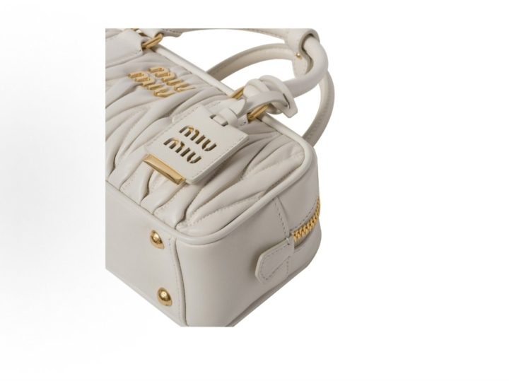 Miu Miu Arcadie 白色 Matelass&eacute; 纳帕皮手提包 &middot; 4