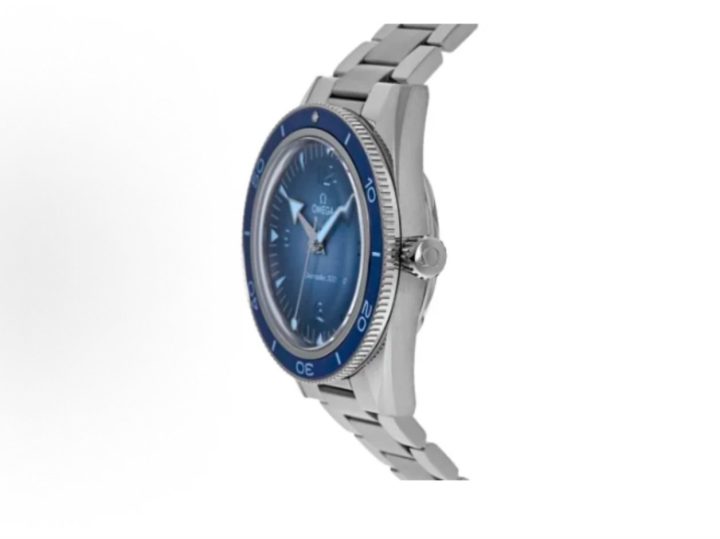 OMEGA 欧米茄 Seamaster 300 Summer Blue 41mm 精钢腕表 &middot; 2