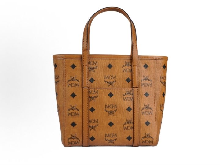 MCM Toni &middot; 3