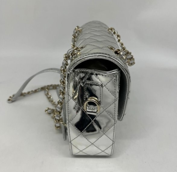 CHANEL &middot; Tasche &middot; 4