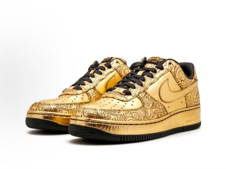 Nike Air Force 1 Closing Ceremonies 金色球鞋 &middot; 3