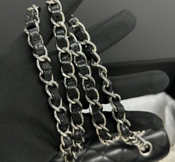 CHANEL &middot; Tasche &middot; 6