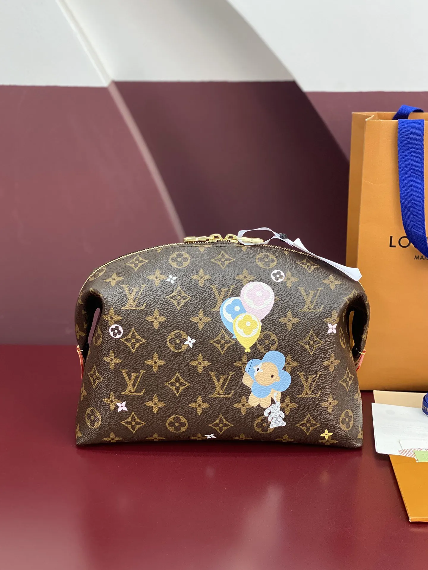 LV 牛皮 化妝包 便携收納款