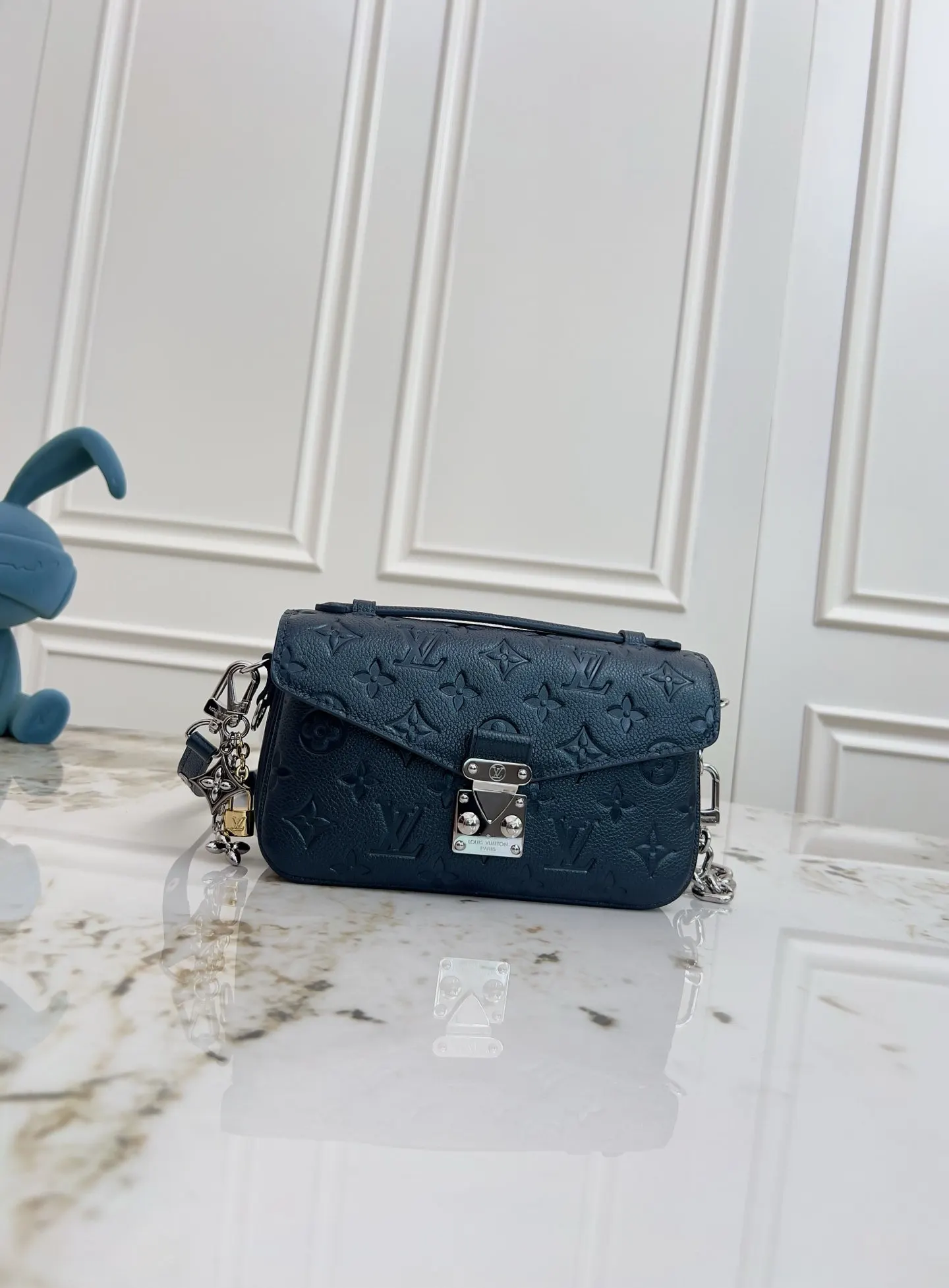 LV Black Monogram Style 02 Style