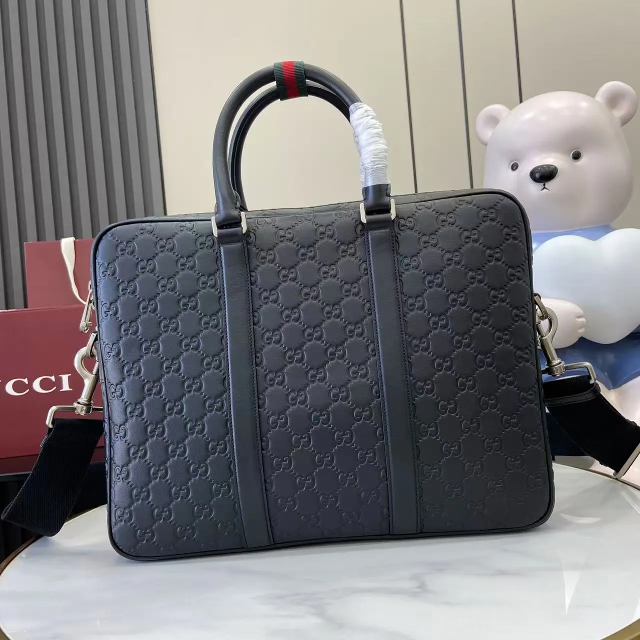 Gucci GG Emblem 黑色 帆布 公文包 商務通勤款