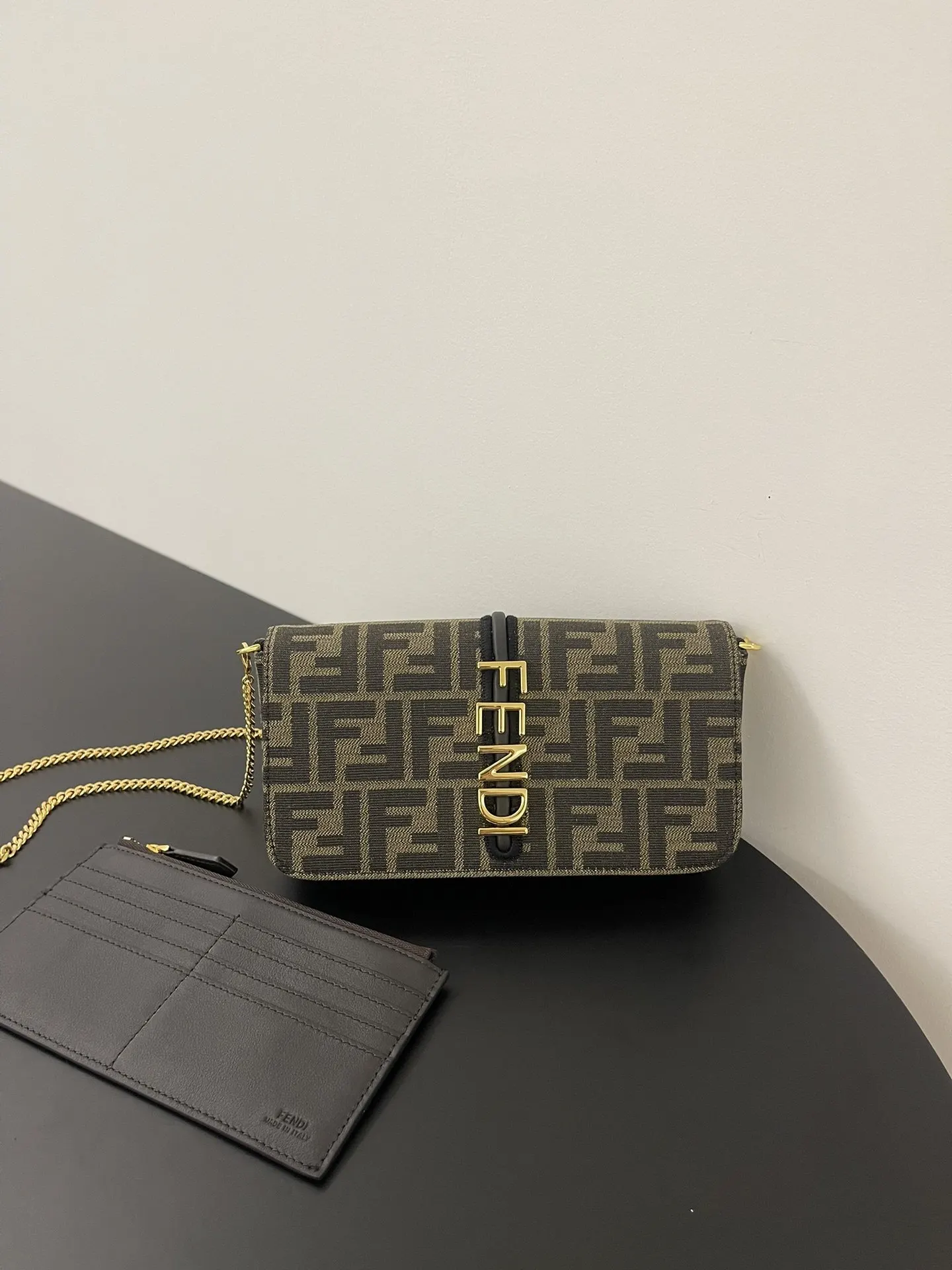 Fendi 老花 老花版二合一鏈條包 Graphy 經典老花 上金 精致鏈條款