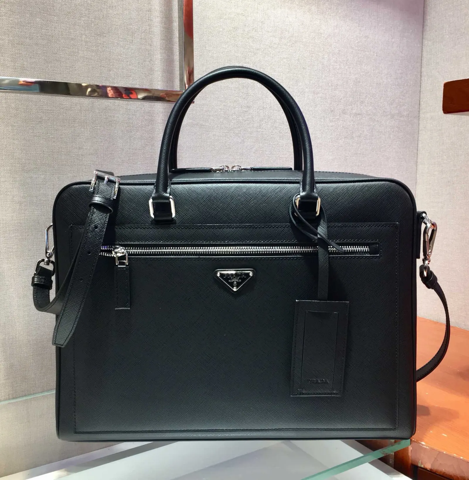 Saffiano 展露品牌气质 男士们值得拥有 赶紧入手哦 长 公文包 商务通勤款