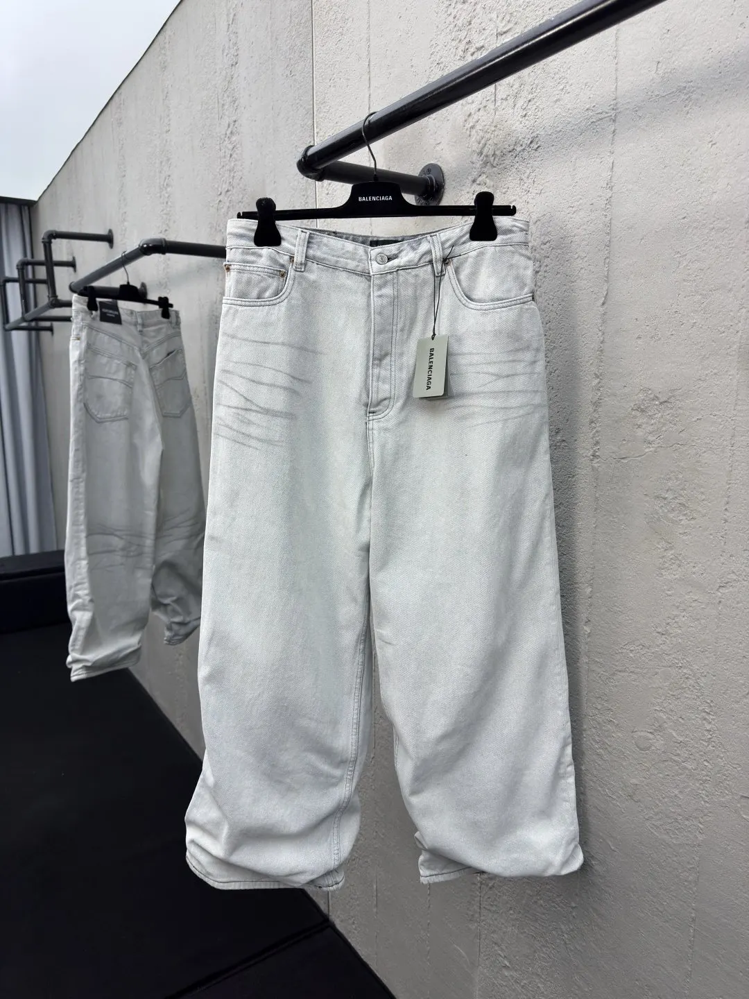 Balenciaga 白色 牛仔 休閒裤 街頭休閒款
