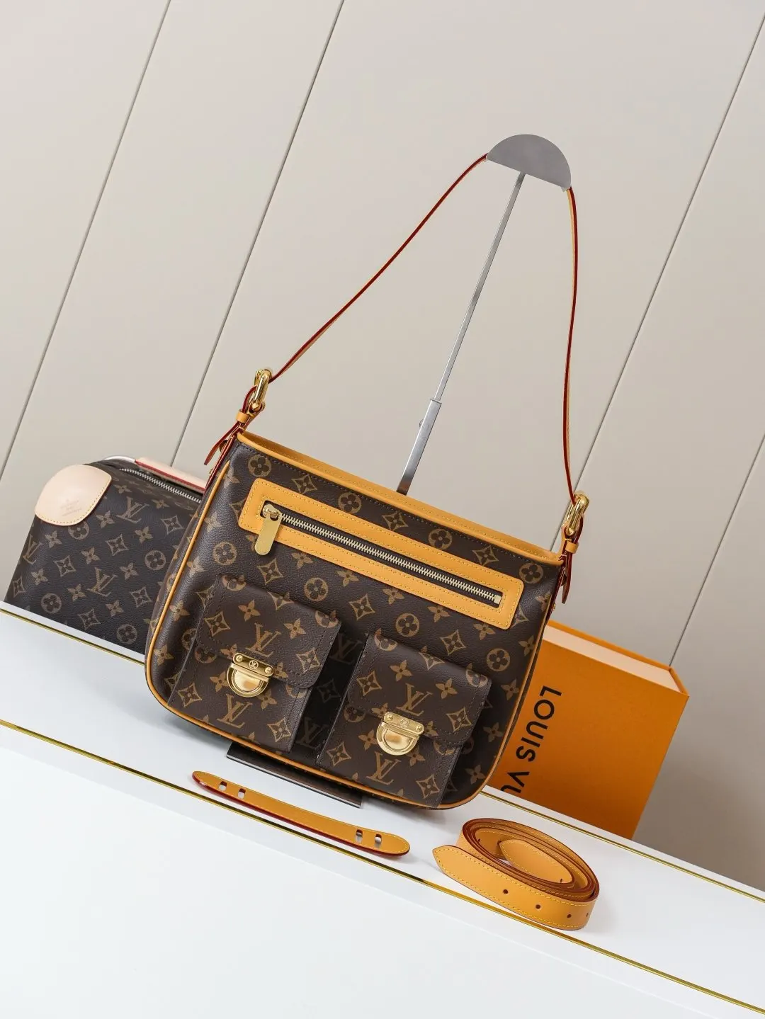 Monogram Hobo Shoulder Bag Vintage Leather