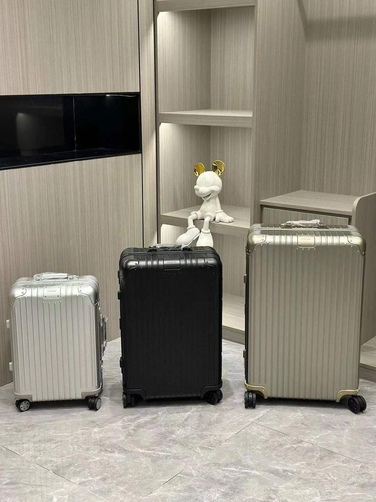 Black Silver Suitcase Travel Lightweight