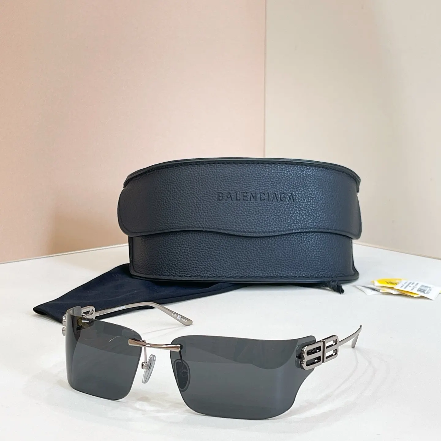 Balenciaga 墨镜 時尚防晒款
