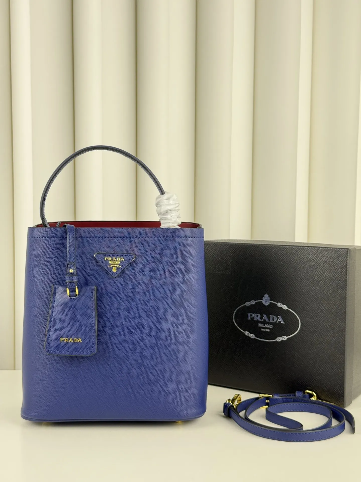 PRADA Saffiano十字纹牛皮 拼色 斜背包 日常通勤款