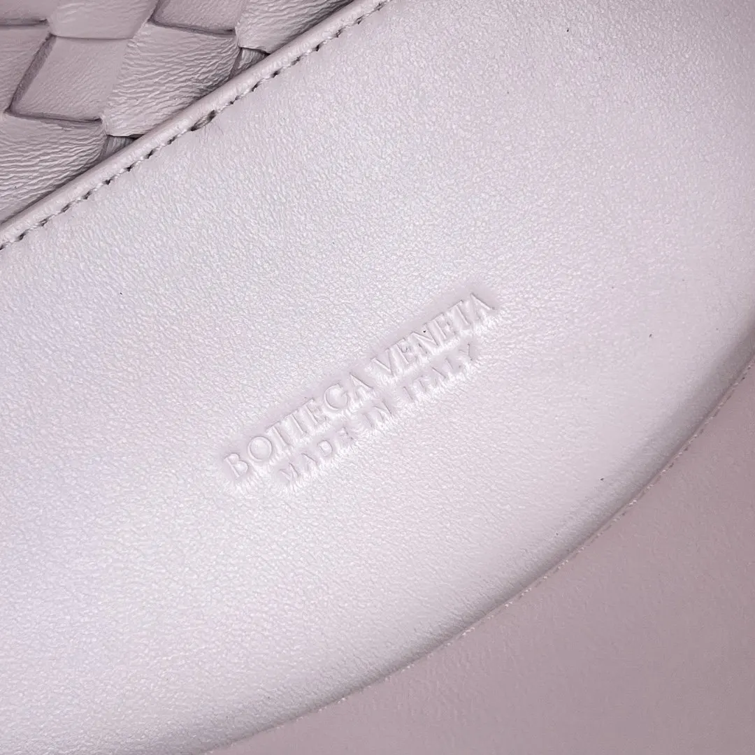 Bottega Veneta 金色 羊皮 斜挎包 轻便斜挎款