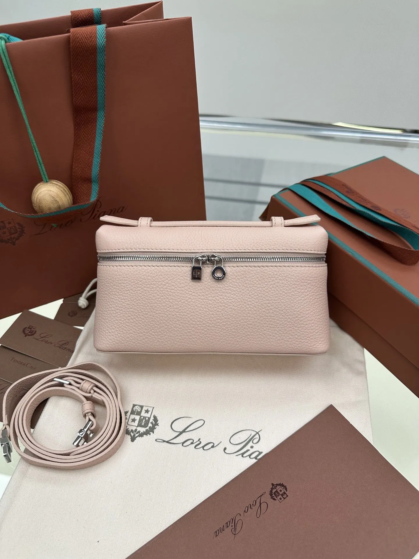 Crossbody Bag Lightweight Leather
