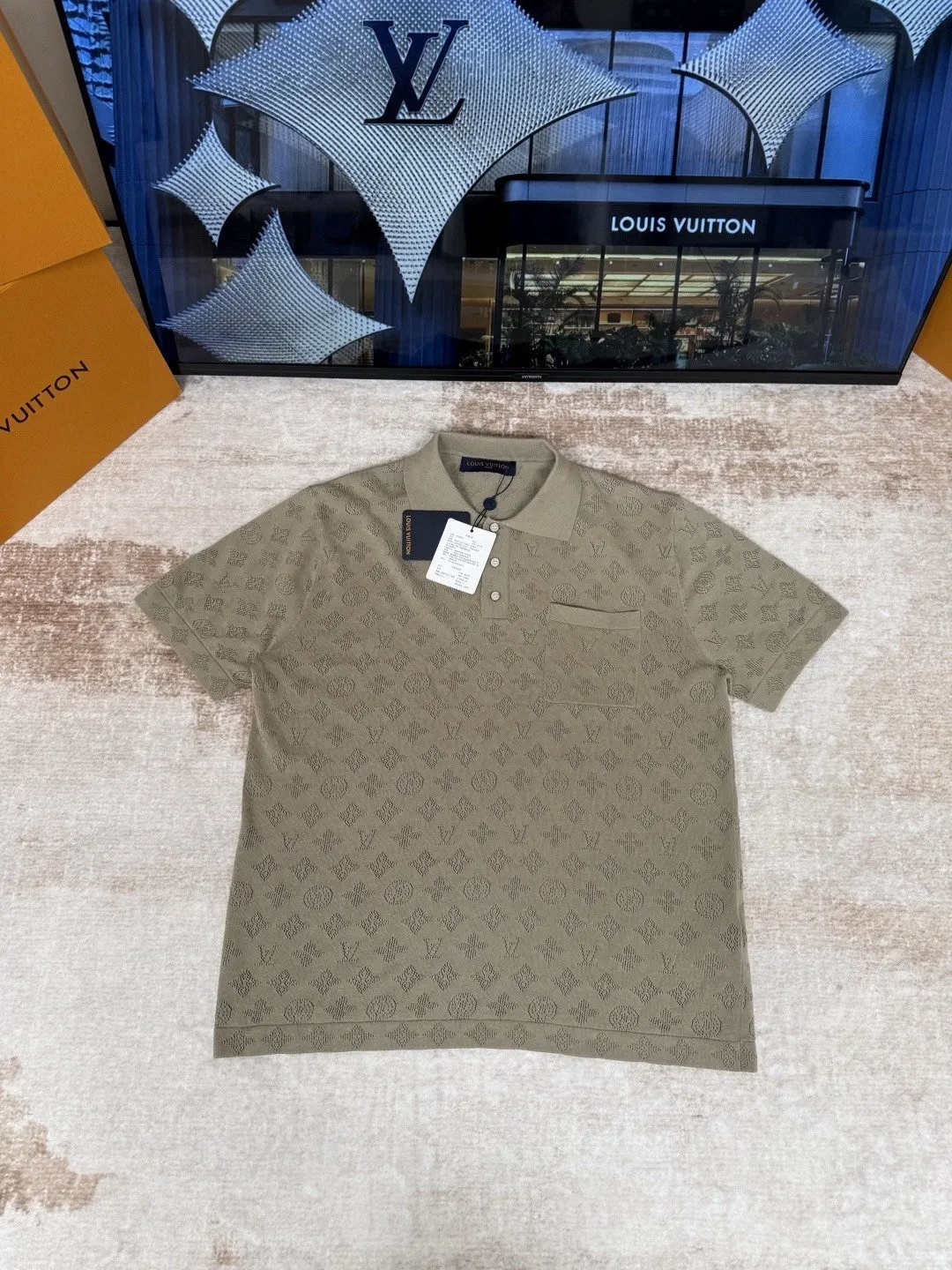 LV Green Monogram Letter Short Sleeve T-Shirt Casual Versatile Style