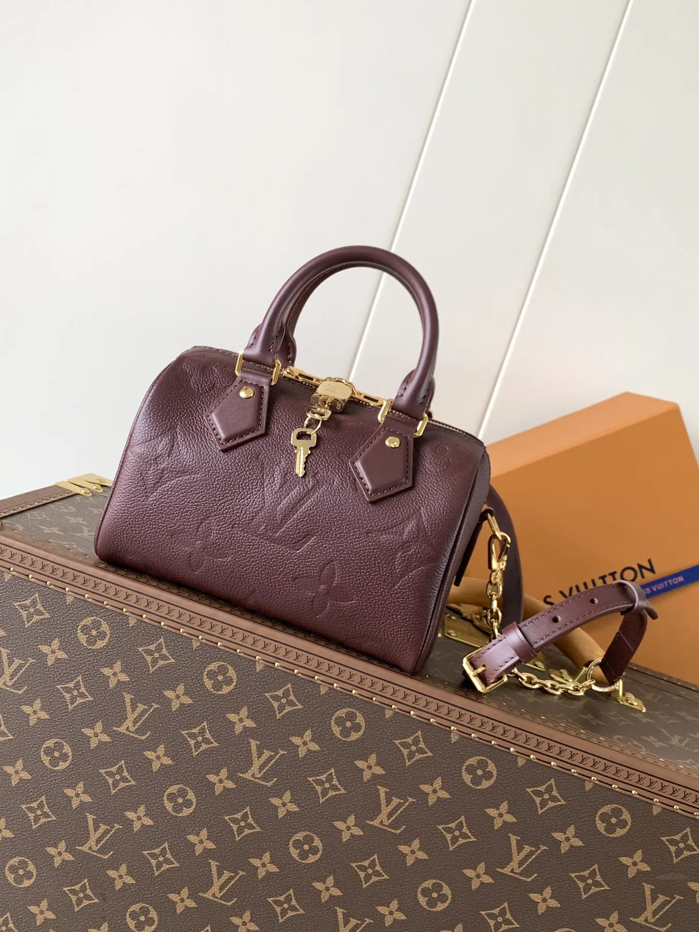 LV Speedy 黑色 米白 牛皮 收纳包 旅行收纳款