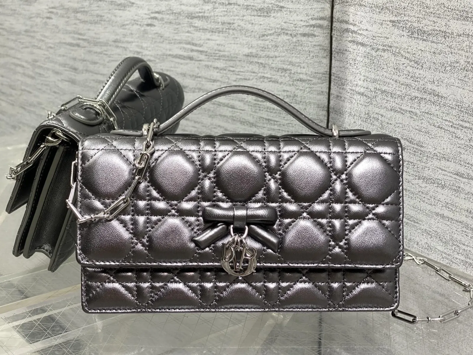 Dior 銀色羊皮手拿包 晚宴手拿款
