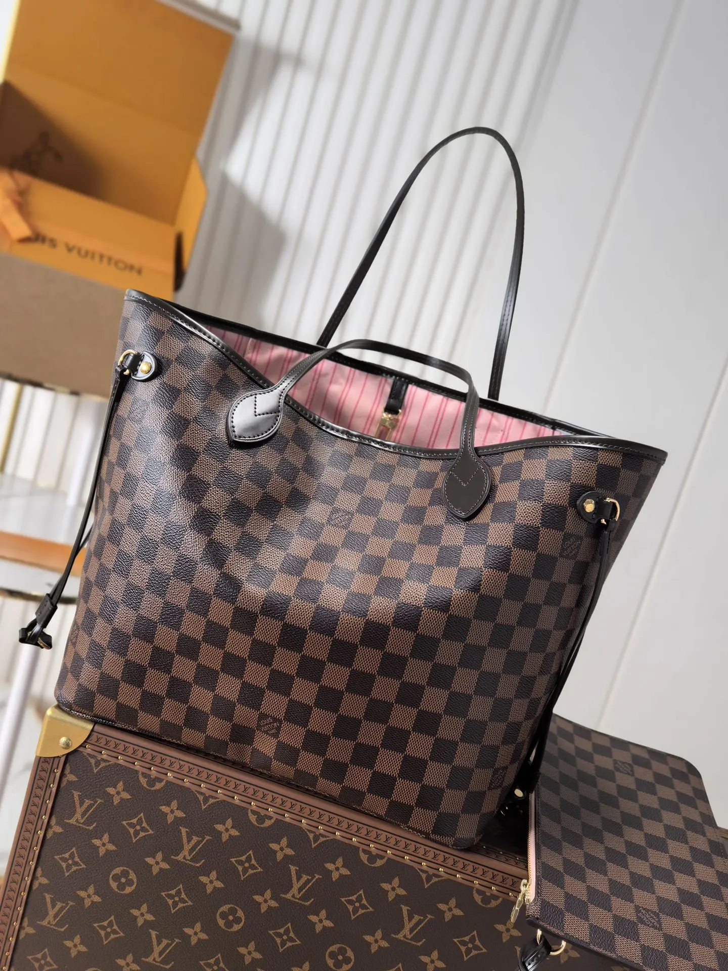Neverfull 老花 帆布 手拿包 精致手拿款