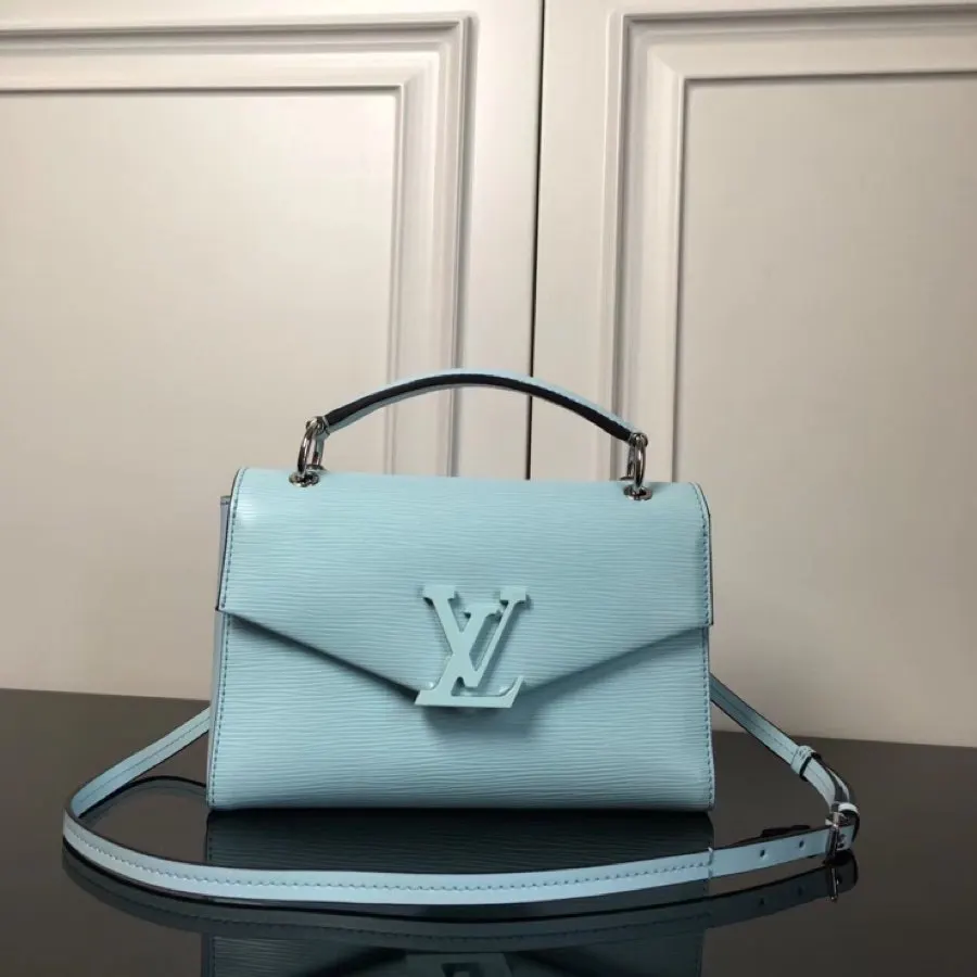 LV Pochette 斜背包