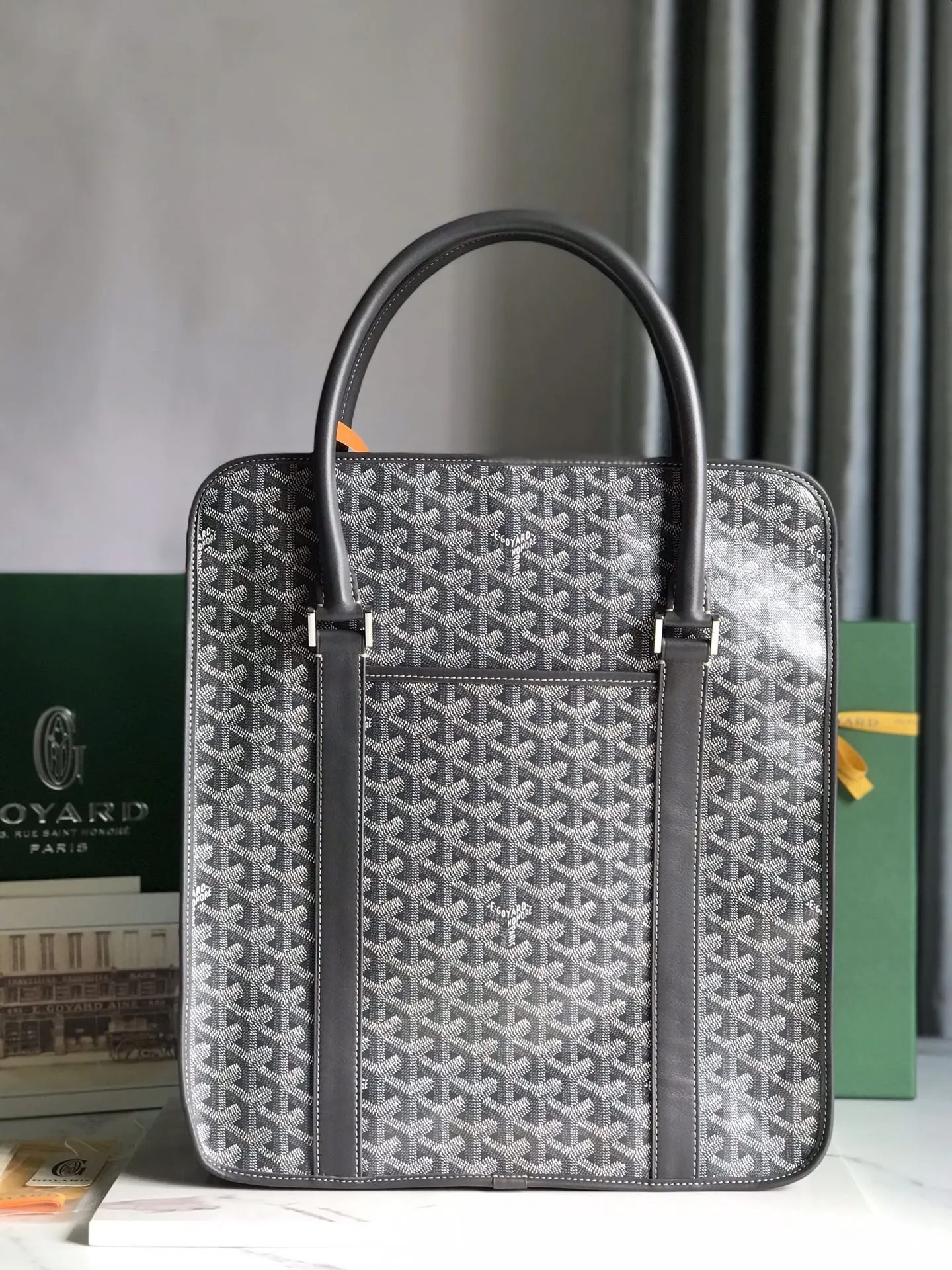 Goyard 皮革 Bourgogne竖款公文包 重新演绎了 商務通勤款