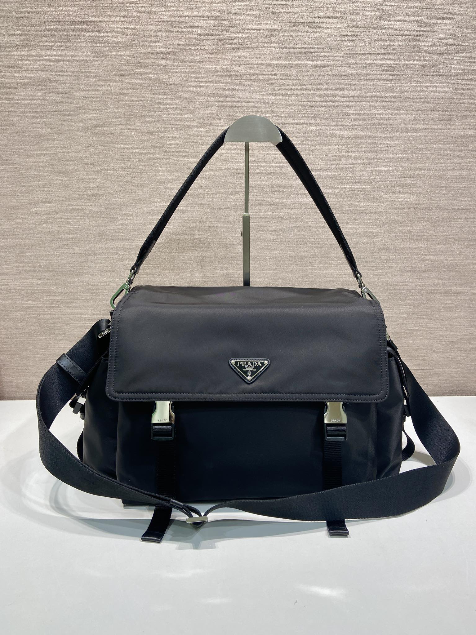 PRADA 2VD082 Re-Nylon尼龍 皮革 手提包 日常通勤款