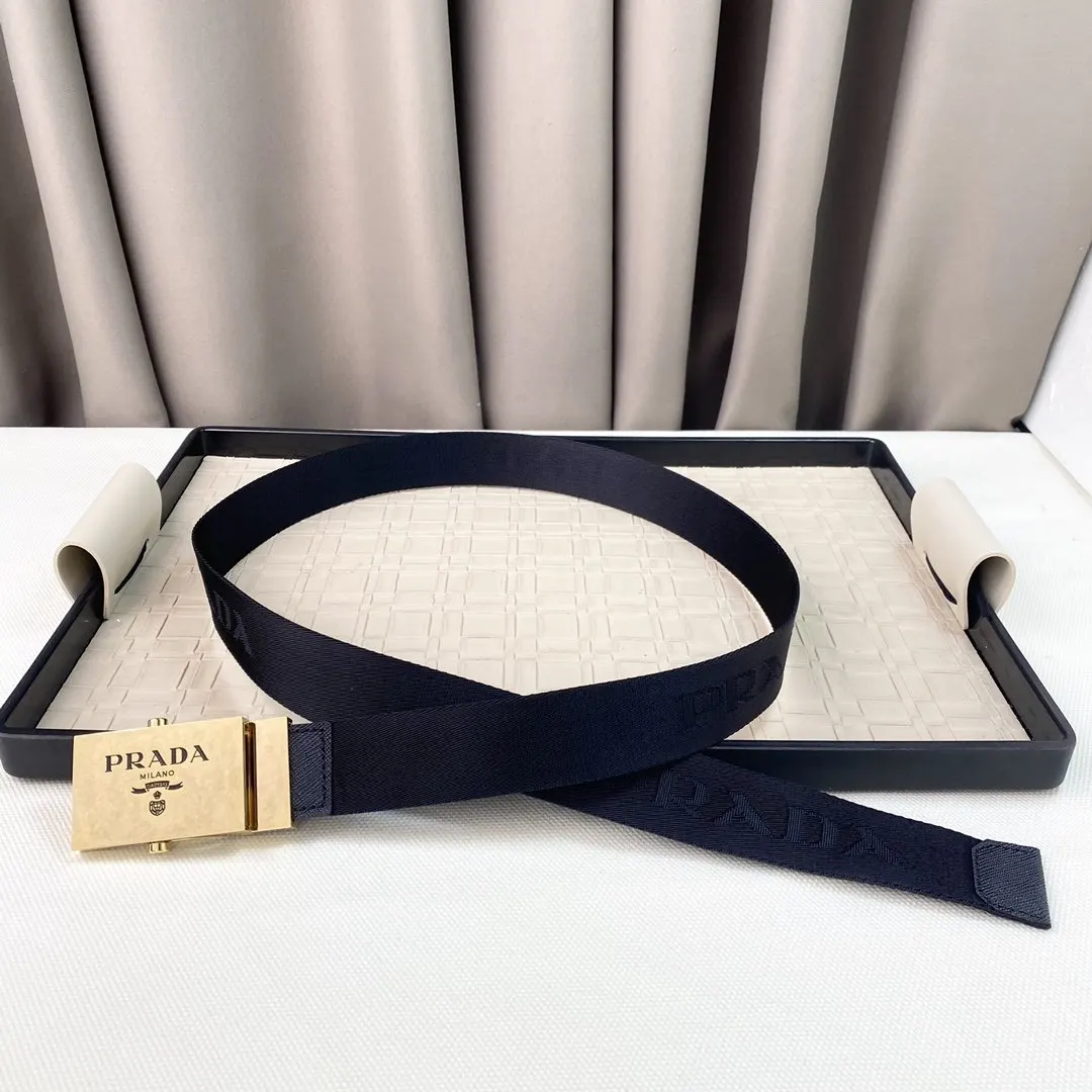 PRADA 腰帶 通勤搭配款