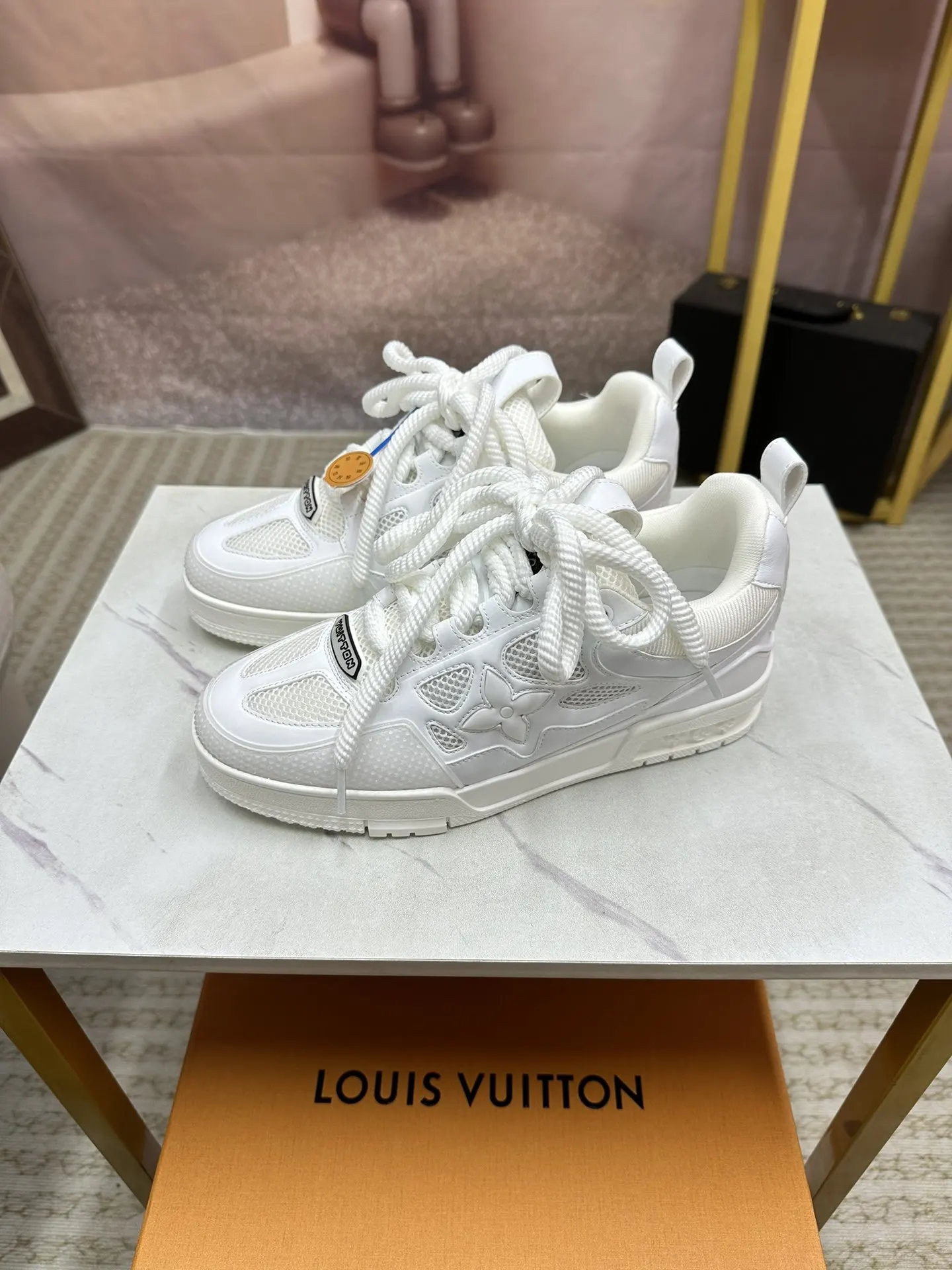 LV Casual Versatile