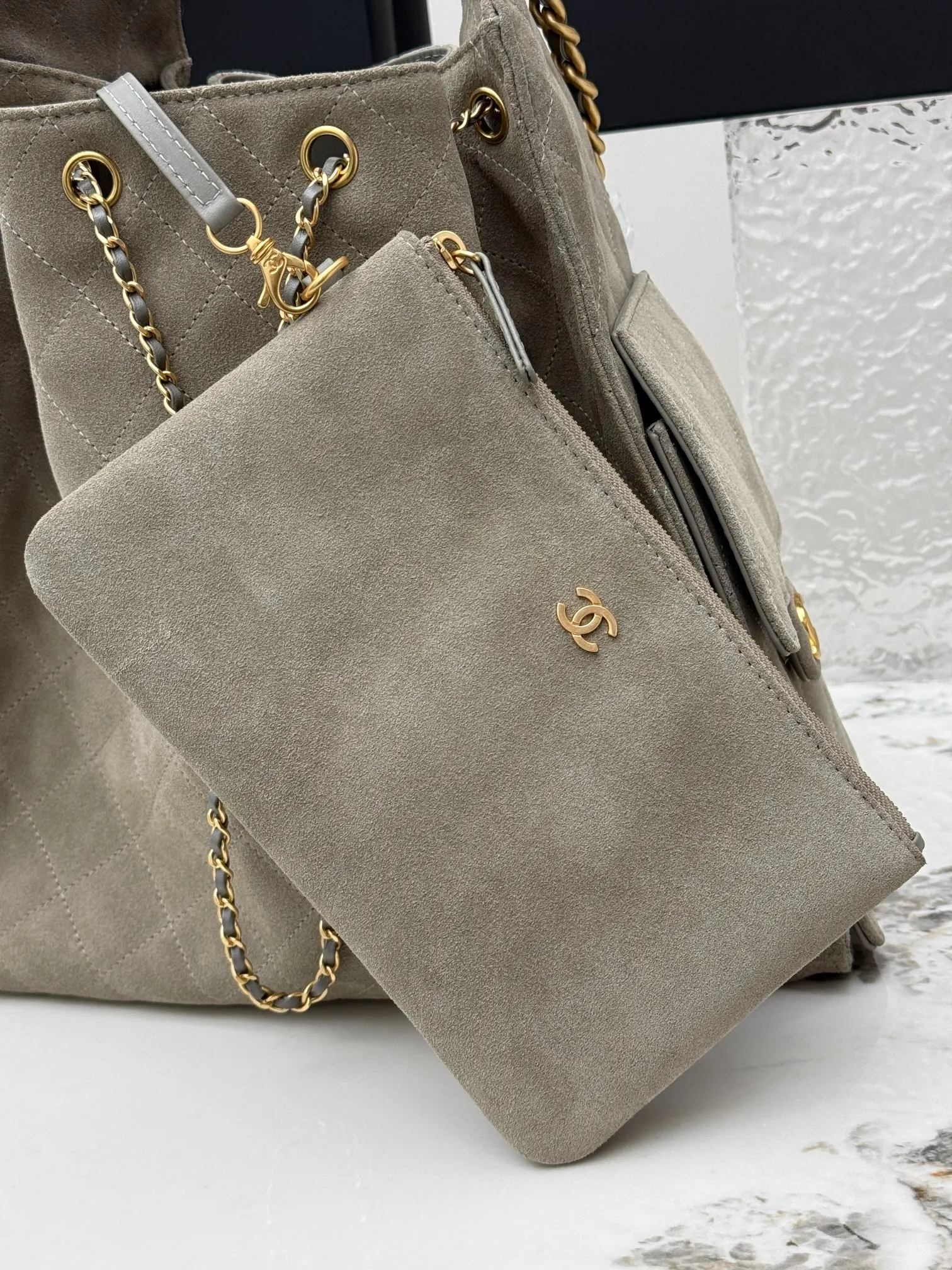 Gold Hobo Shoulder Bag Vintage Leather