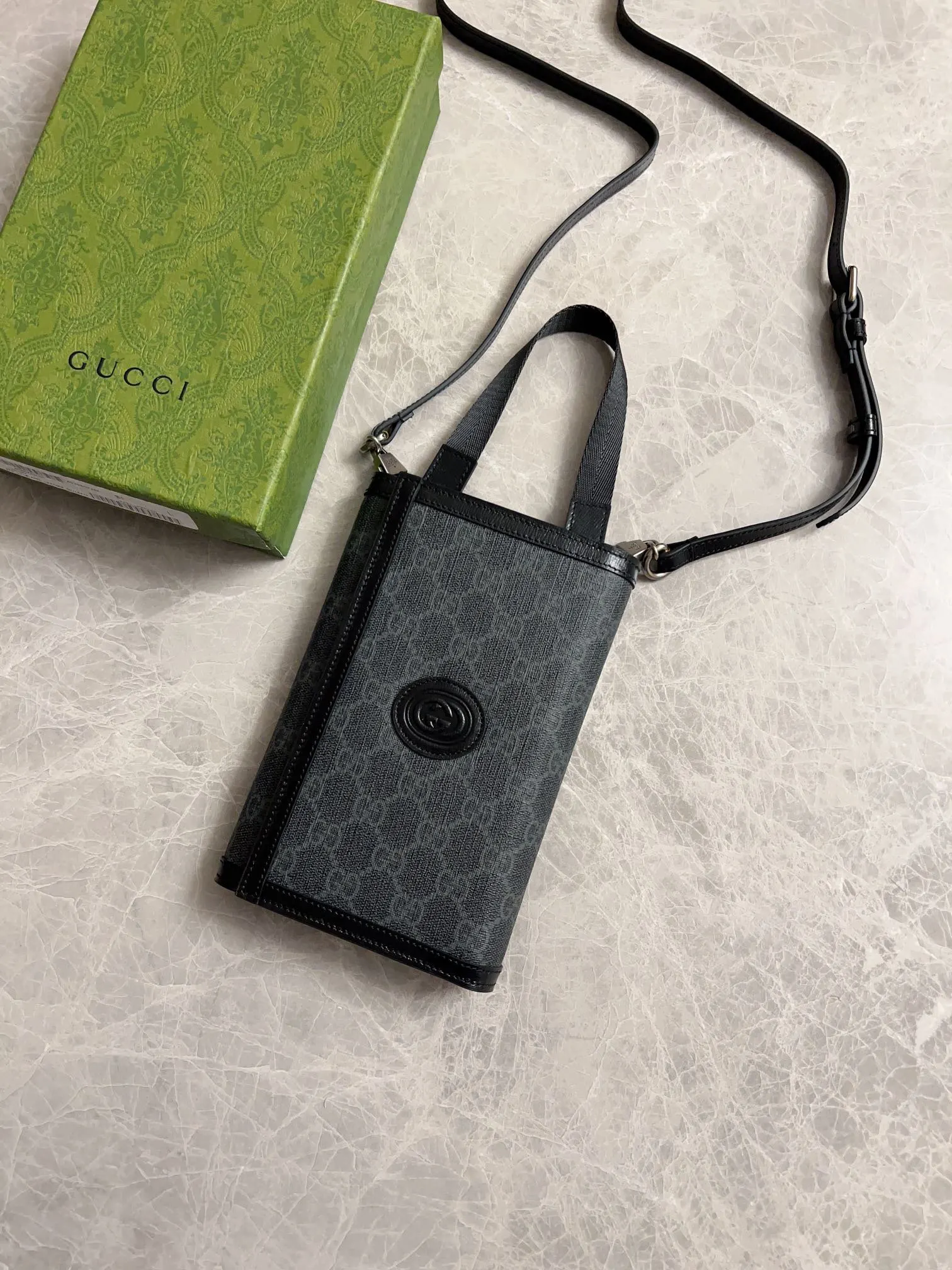 Gucci 牛皮 时尚单品 手拿包 精致手拿款