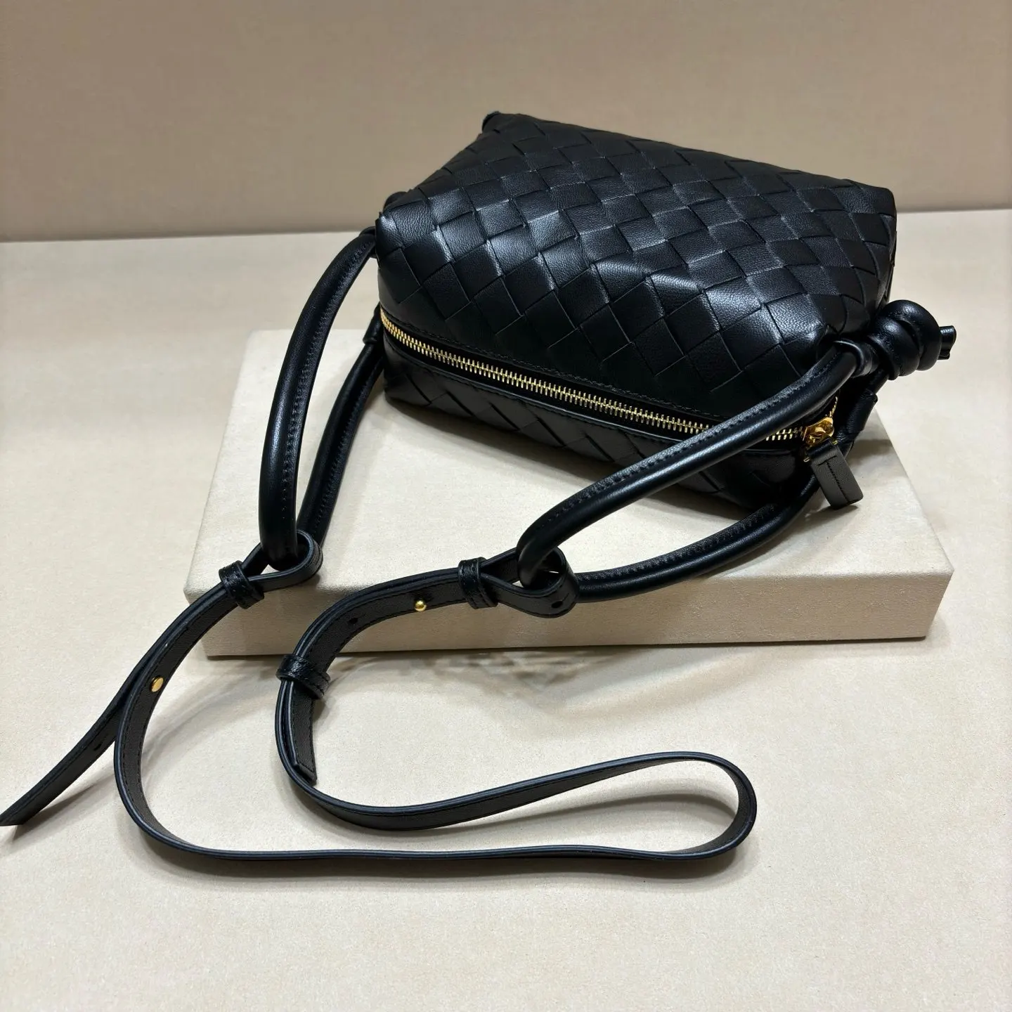 Crossbody Bag Lightweight Classic