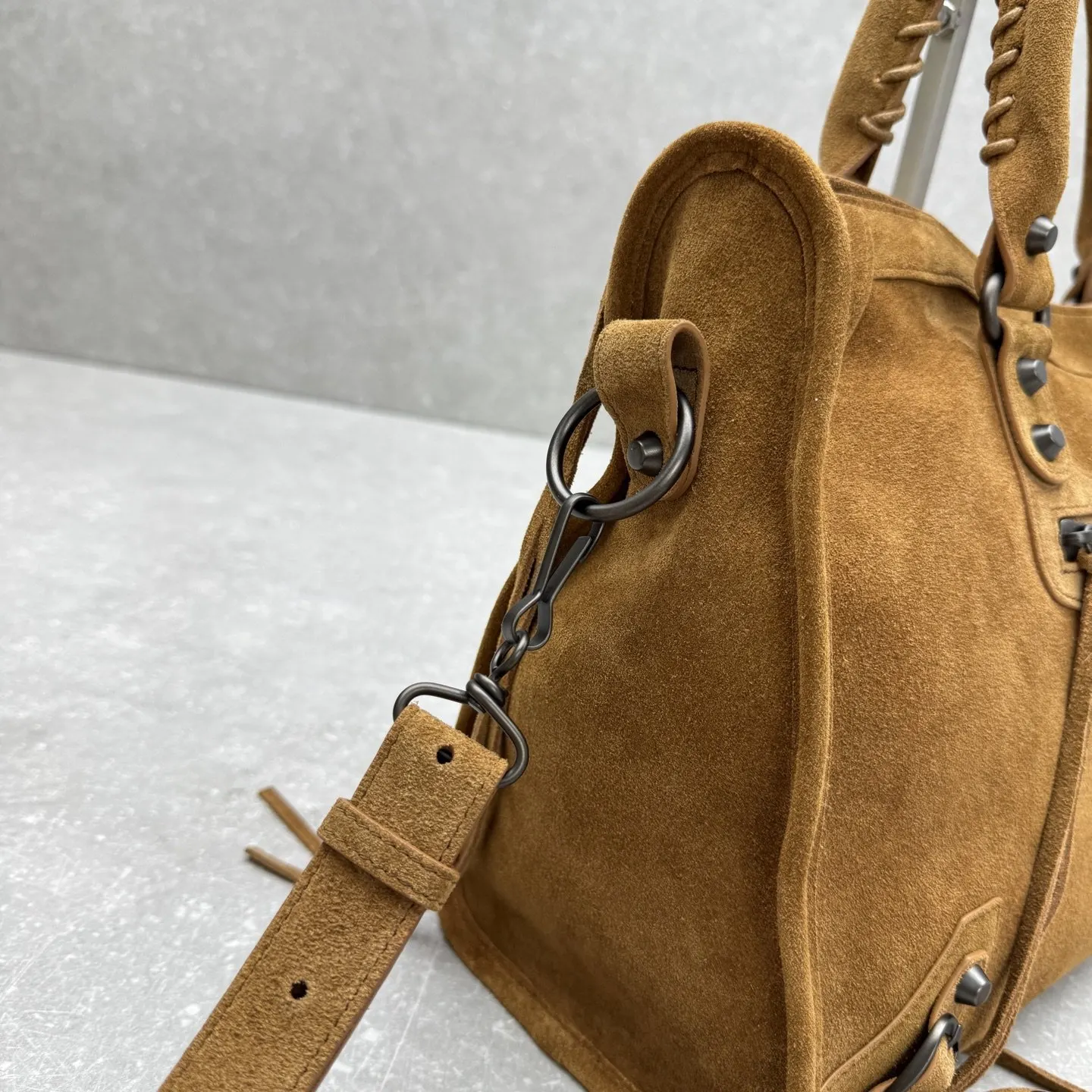 焦糖色 麂皮 ｛中号 磨砂焦糖色｝出 单肩包 日常单肩背款