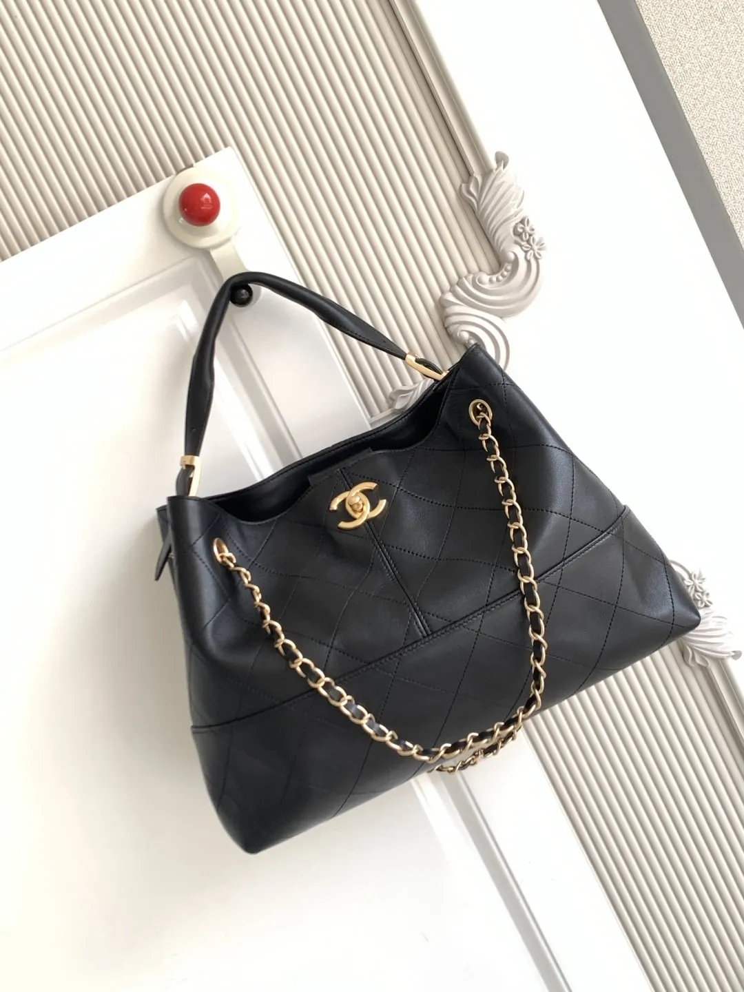 Chanel Tote Bag