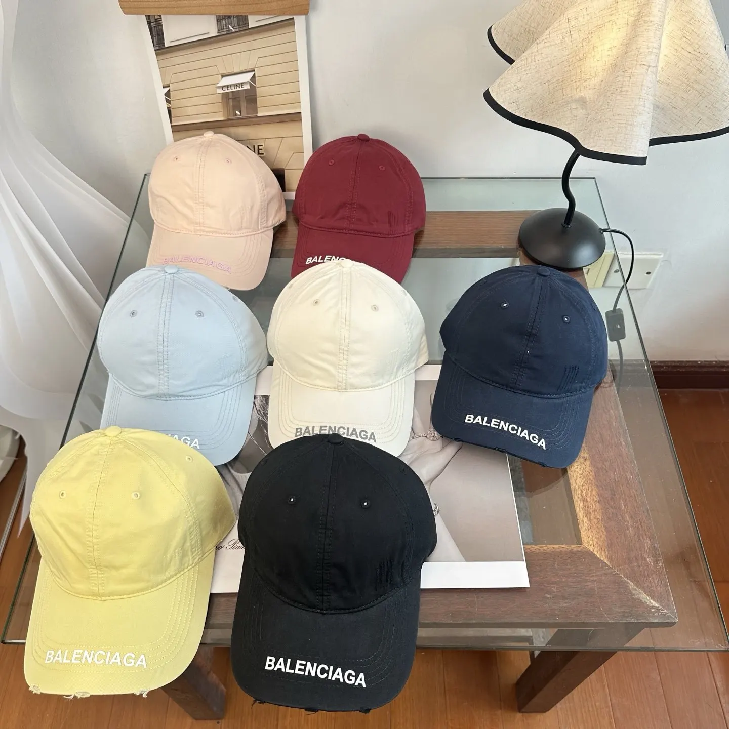 Balenciaga 字母 棒球帽 日常休闲款