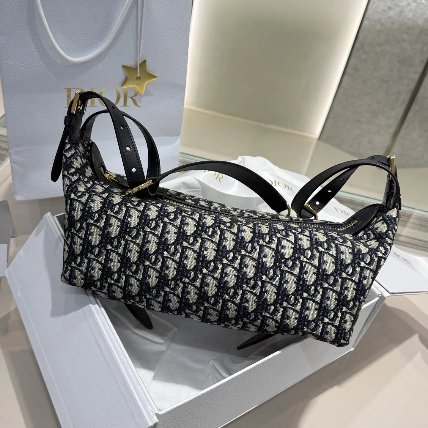 Dior Oblique 黑色牛皮包包 手提斜挎款