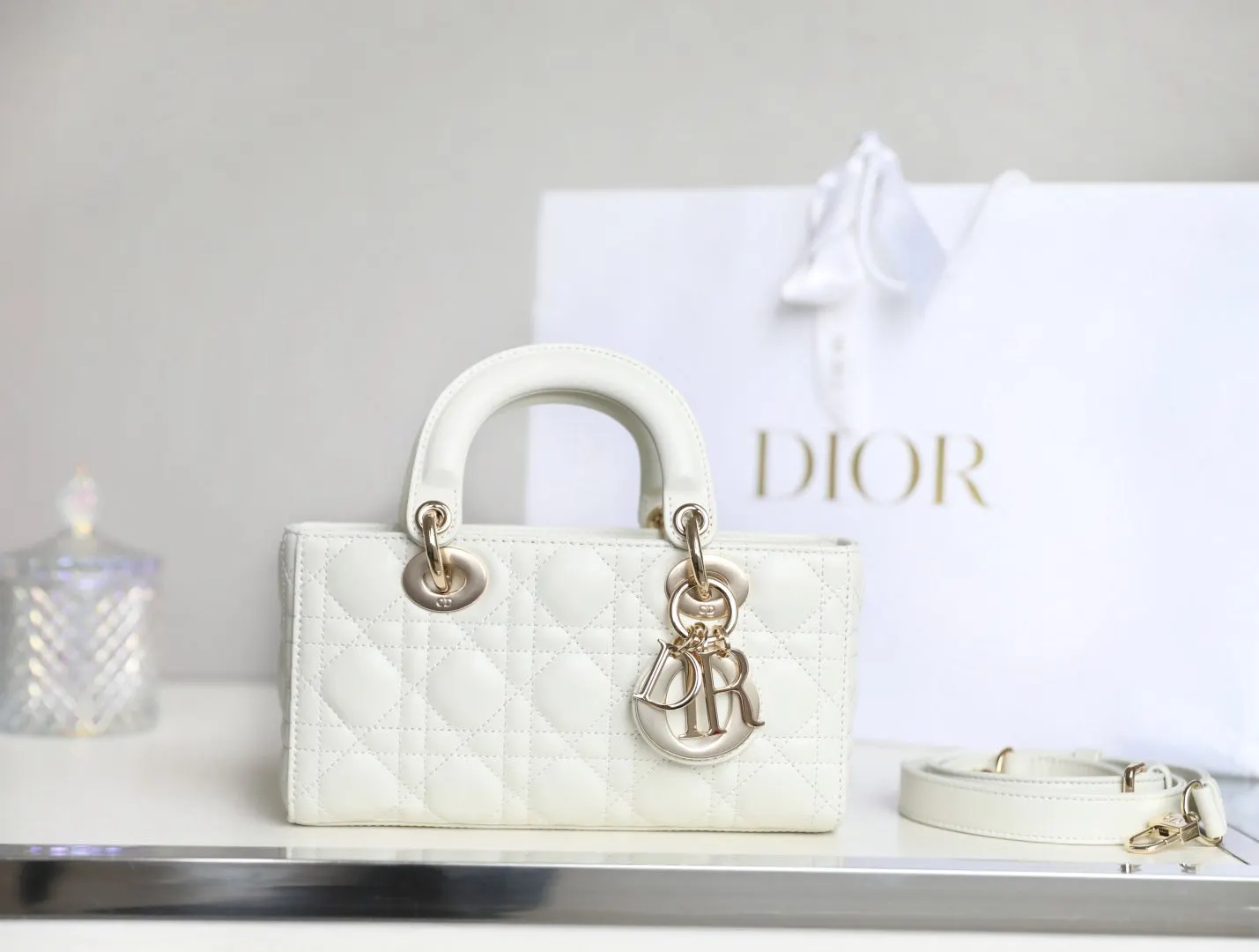 Dior Lady Dior 奶白色帆布鏈條包 手提斜挎款