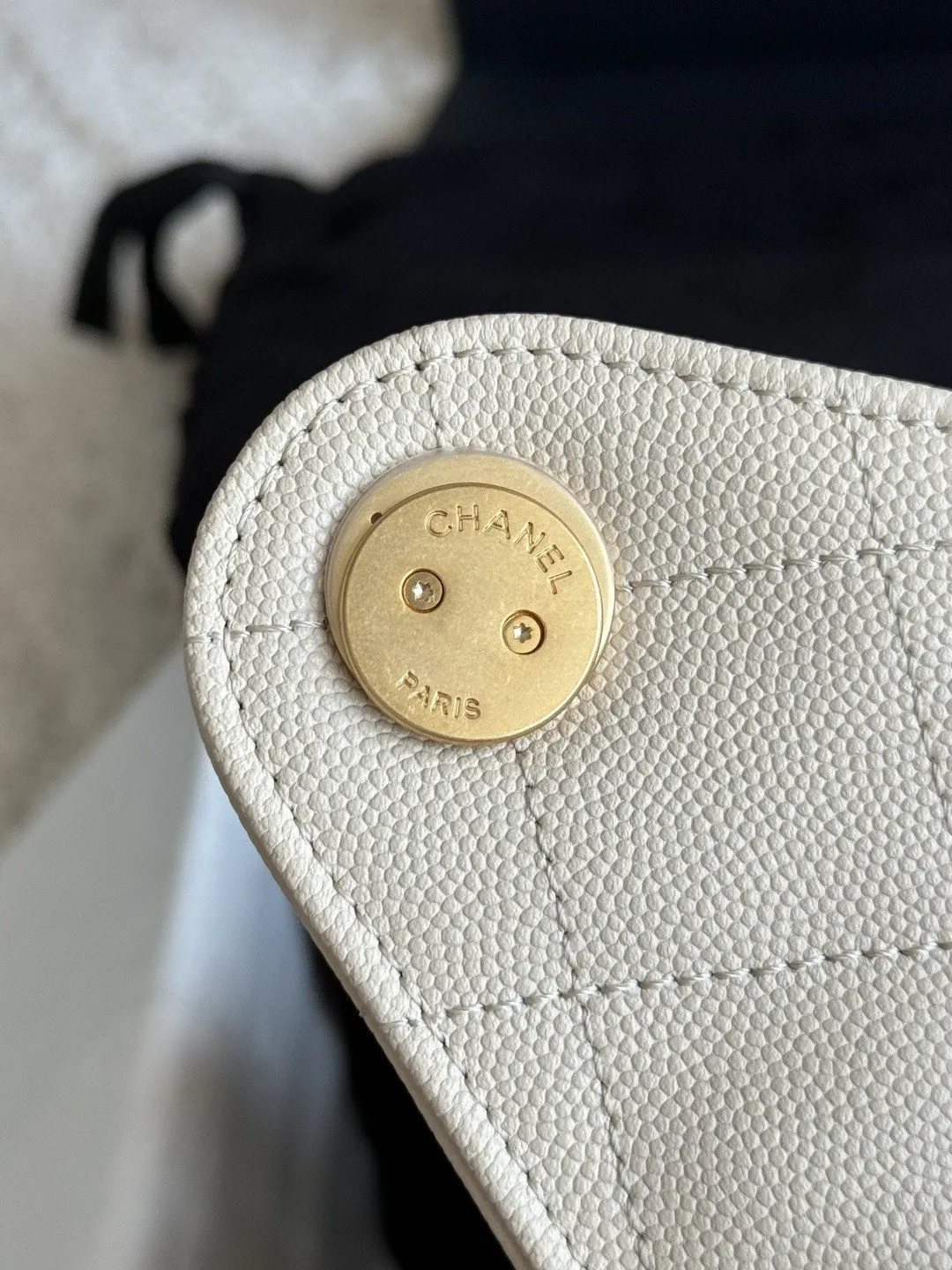 White Beige Hobo Shoulder Bag Vintage Leather Image 9 White Beige Hobo Shoulder Bag Vintage Leather Image 9