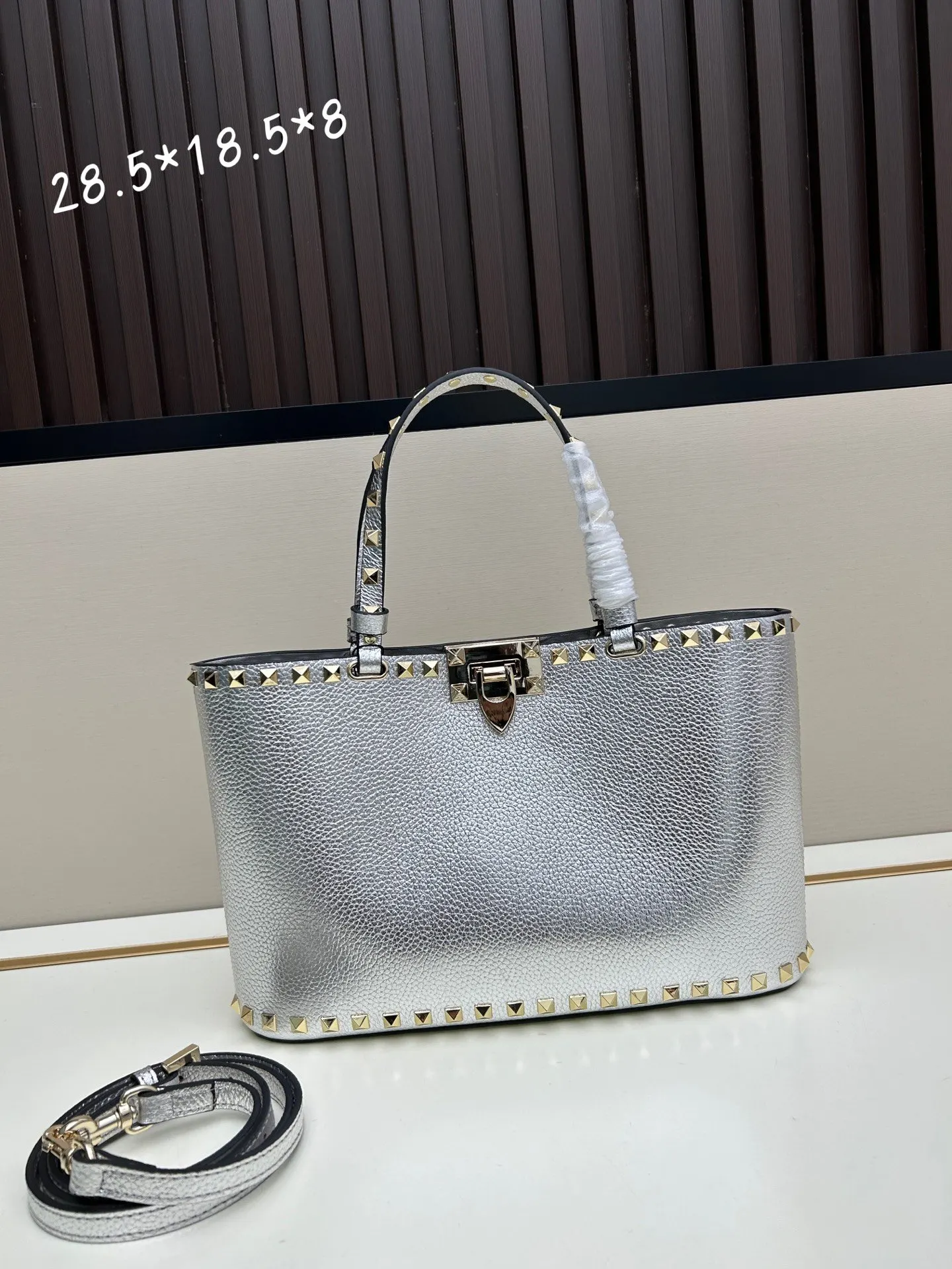Chain Bag Leather