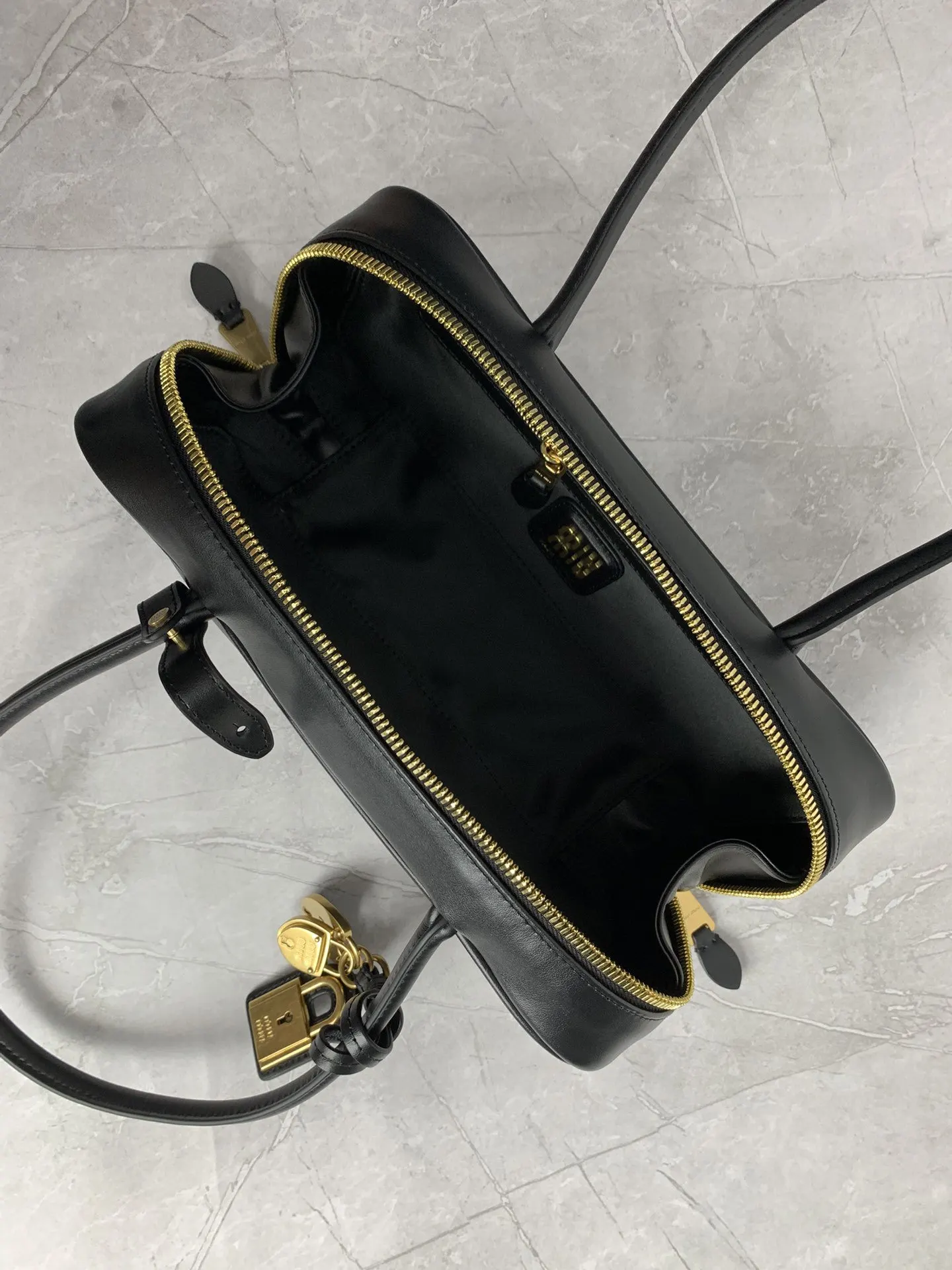 Black Shoulder Bag Leather Image 9 Black Shoulder Bag Leather Image 9