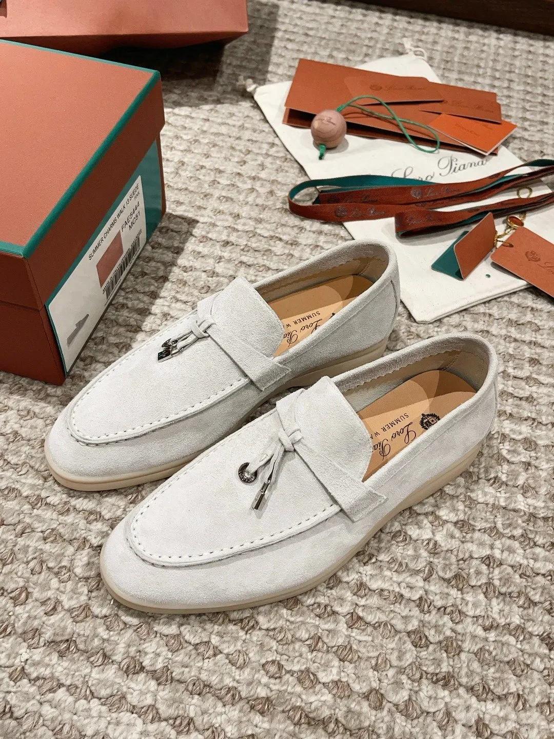 Loro Piana SS Sneakers Casual Versatile Style Image 1 Loro Piana SS Sneakers Casual Versatile Style Image 1