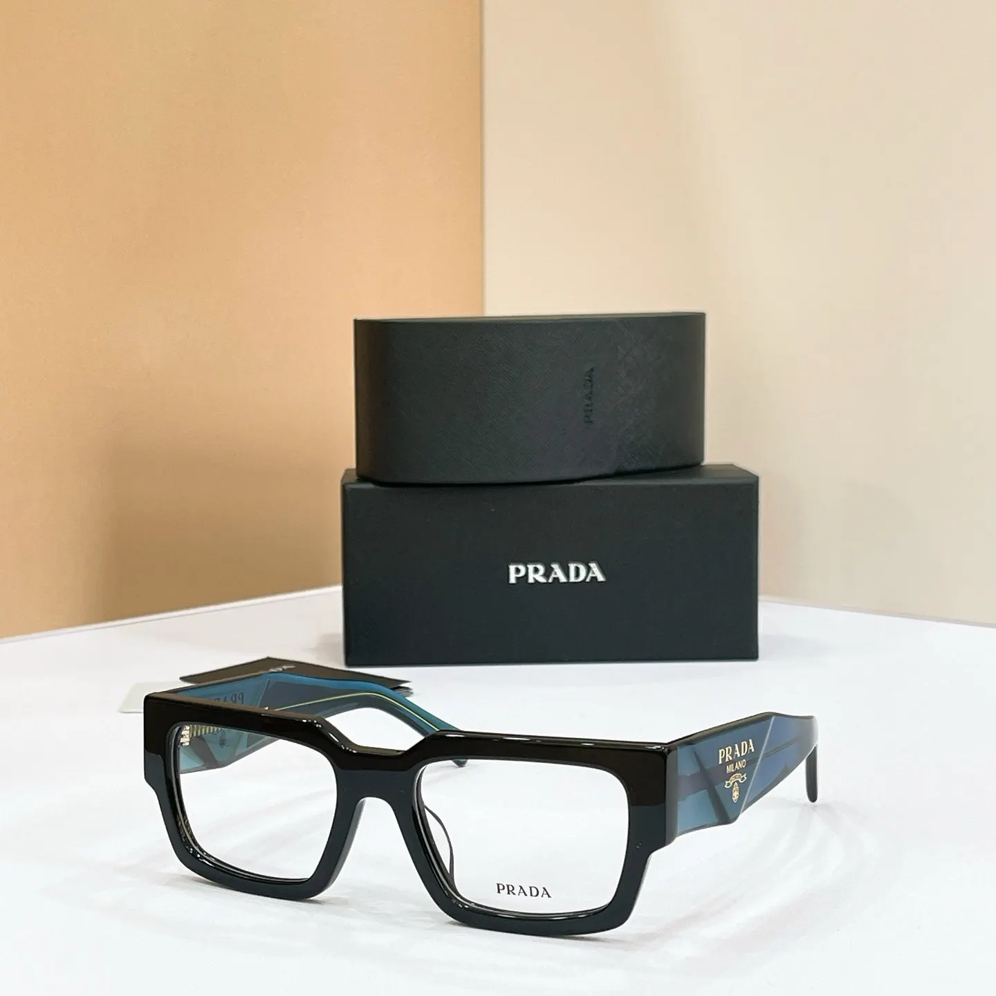 PRADA PR B17S 太阳眼镜 時尚遮阳款