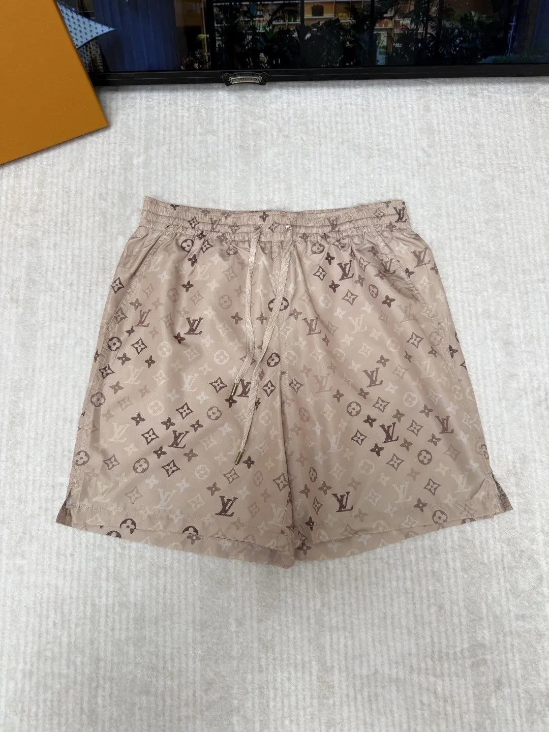 LV 金卡其配色 褲子
