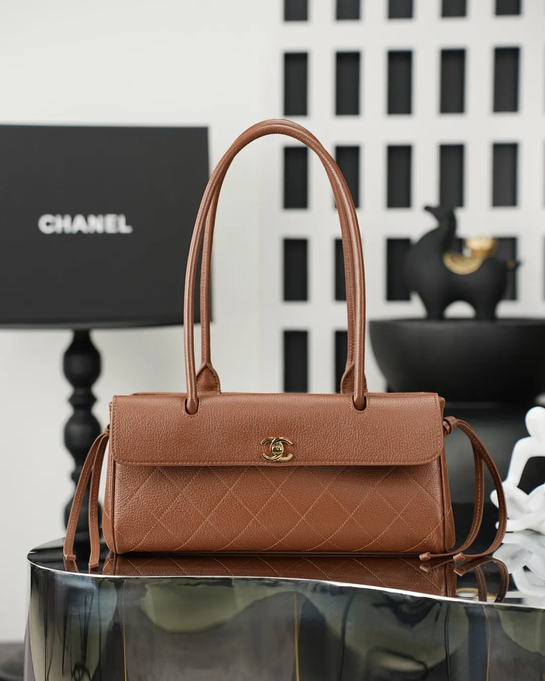 CHANEL 白色 焦糖色 小牛皮 腋下包 復古腋下背款