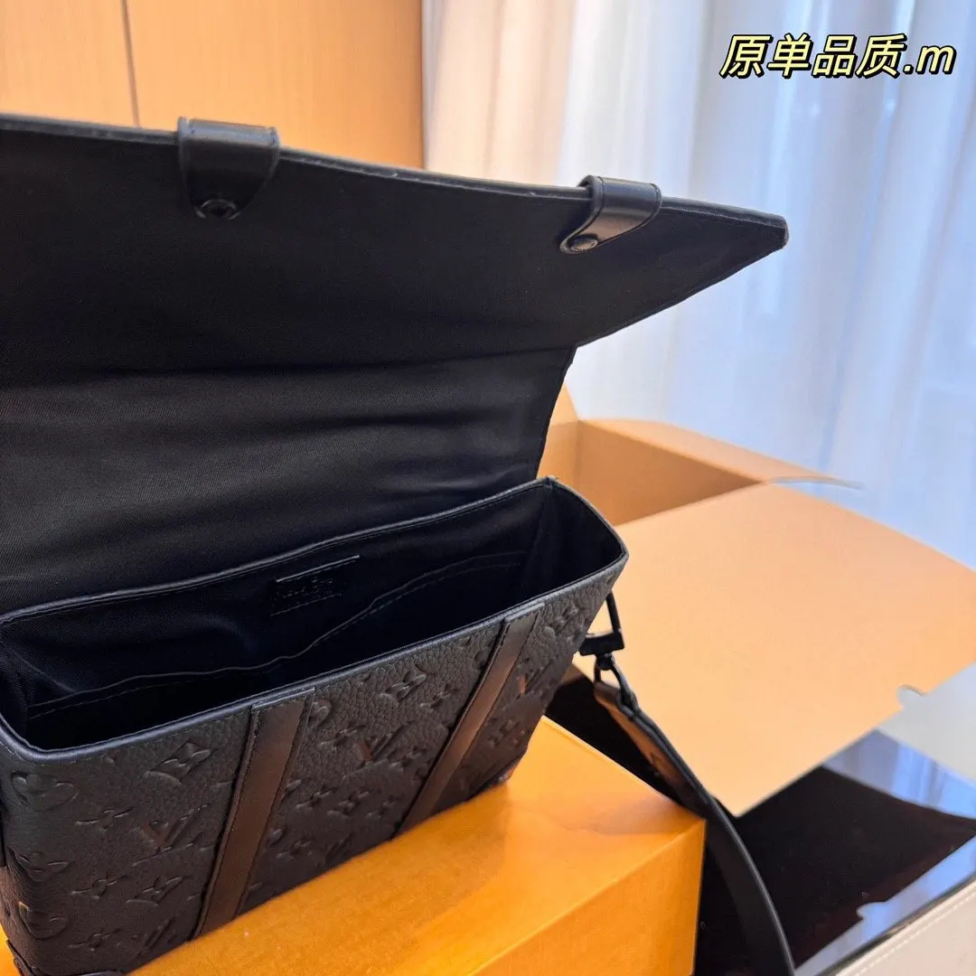 小牛皮 商务工作中的理想伴侣 包包单肩斜挎包大容量工装包 好 轻便斜挎款