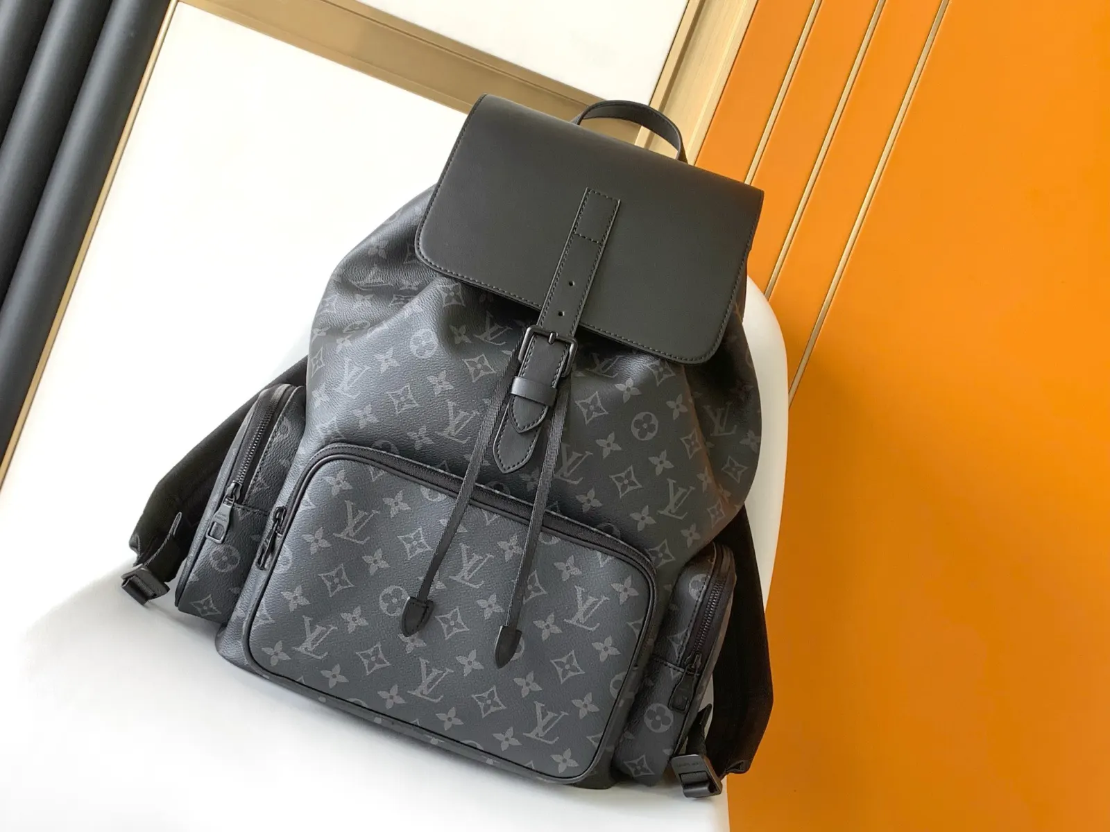 LV 金色 雙肩包