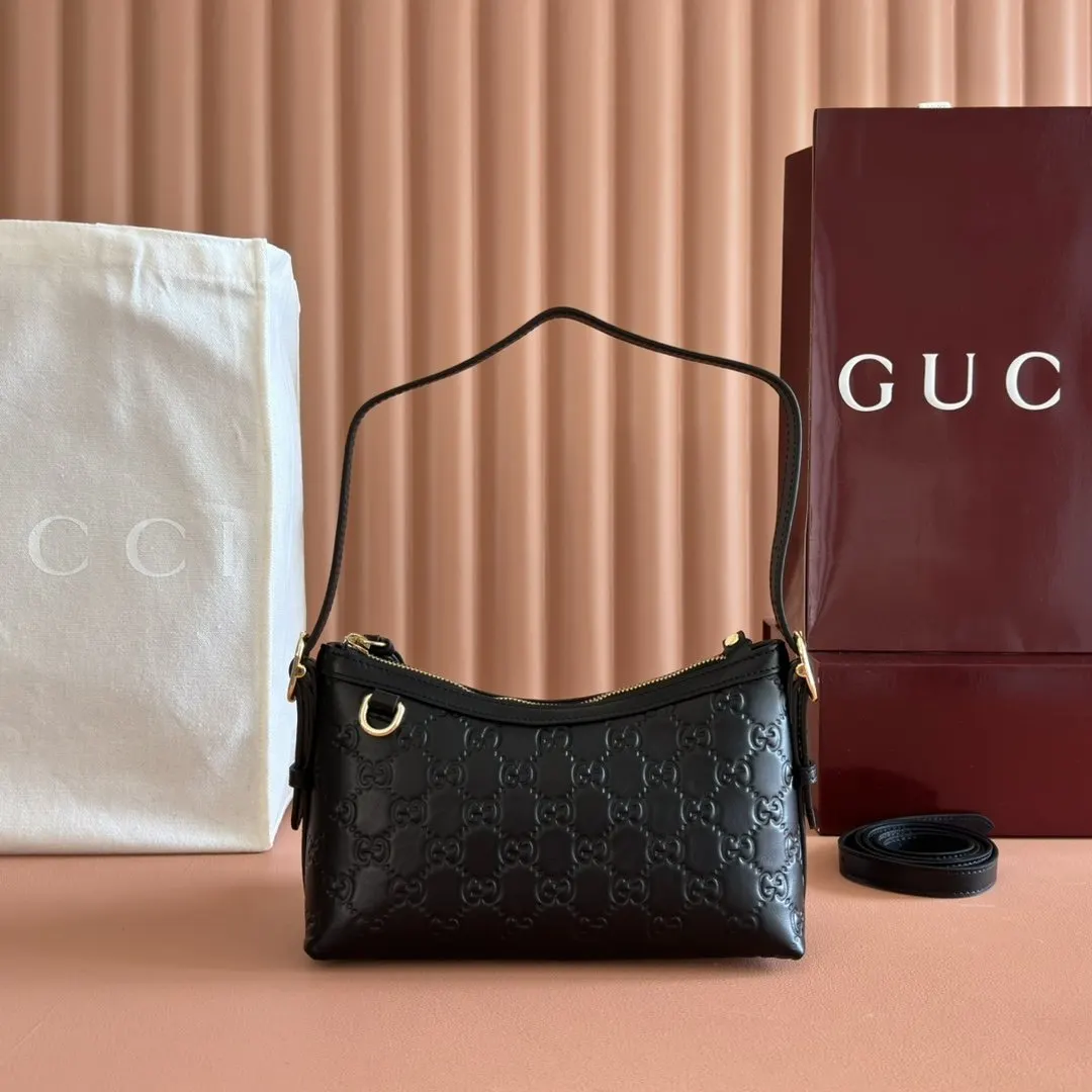 Gucci GG Emblem 金色 皮革 腋下包 复古腋下背款