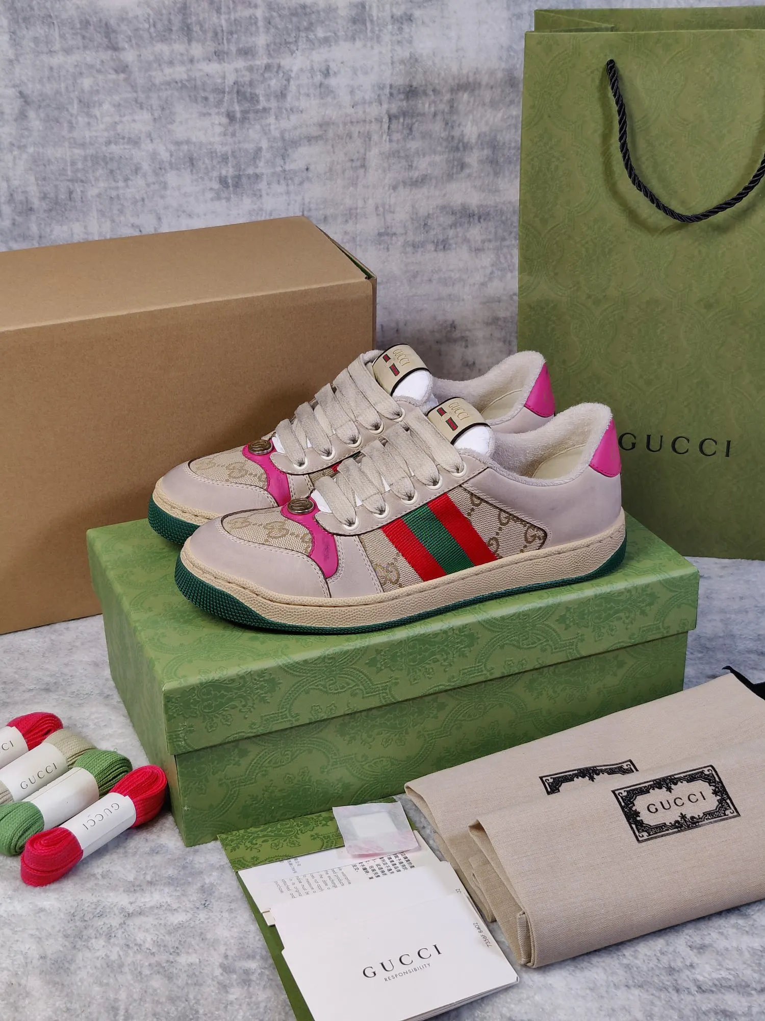 Gucci Logo casual sneakers, all-match 54