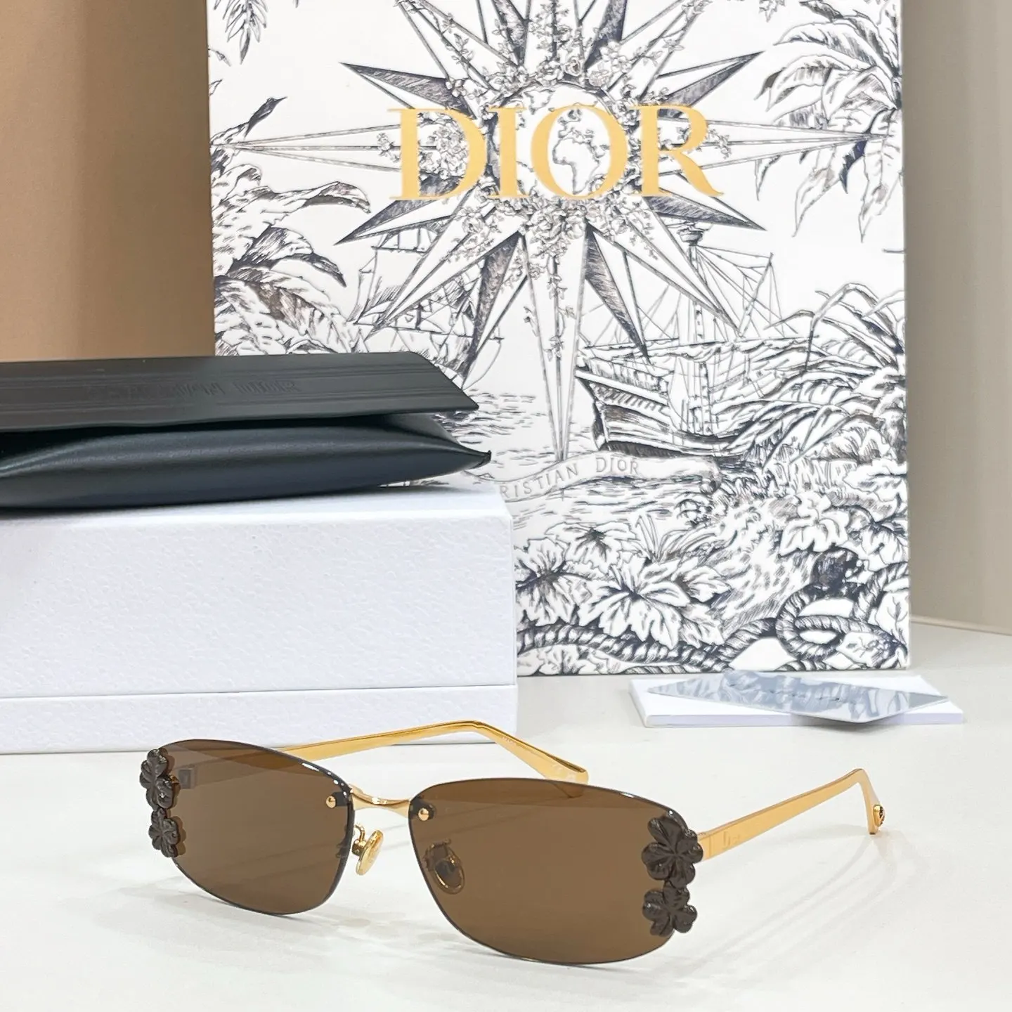 Dior Fashion Item Fashion